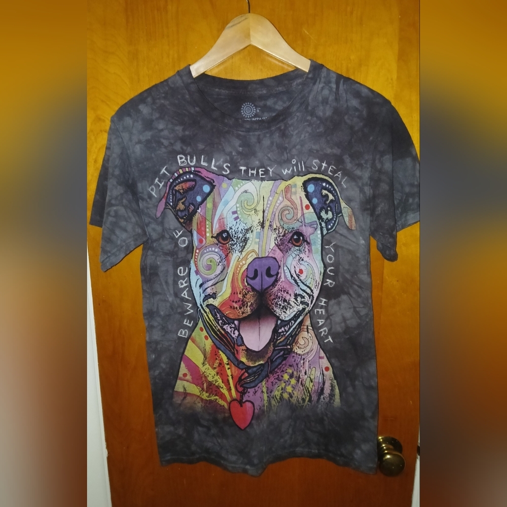 Colorful Dog Graphic T-Shirt Size Small